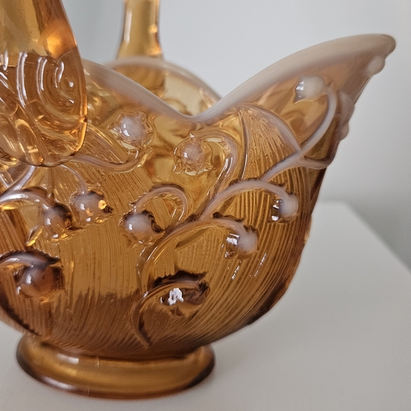 Fenton Amber Cameo Lily of the Valley Basket - Picture 4 of 10